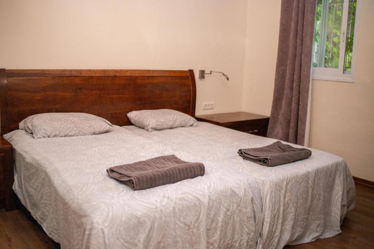 ירושלים Spacious By The Orient Hotel - 4 Bdr Apartment מראה חיצוני תמונה